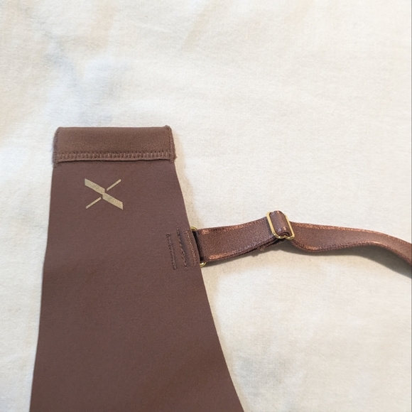 Knix Wingwoman Bra - Picture 3 of 4